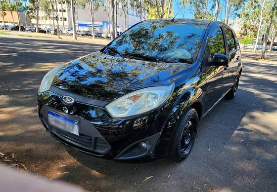 FORD FIESTA 1.6 ROCAM SE PLUS 8V FLEX 4P MANUAL